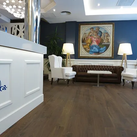 Boutique Atrio Hotel 4*