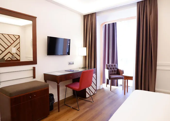 Boutique Atrio Hotell 4*